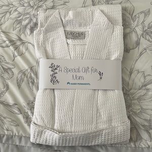 New Mom’s Spa Robe